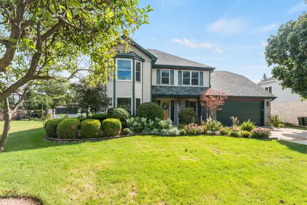 5903 Bentley AVE, Willowbrook, IL 60527