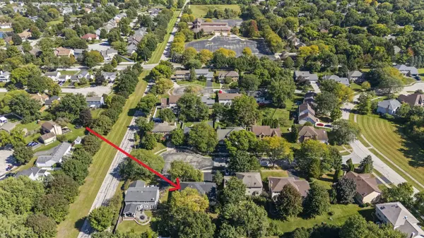 2205 Brown CT, Naperville, IL 60565