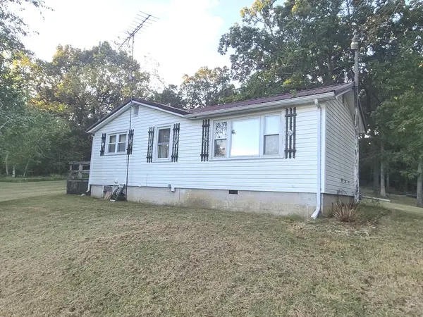32 Il Route 34 Route, Rosiclare, IL 62982