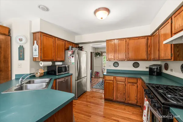 506 Bede CIR, North Aurora, IL 60542