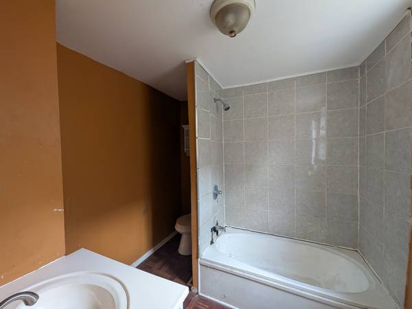 11833 S HARVARD AVE, Chicago, IL 60628