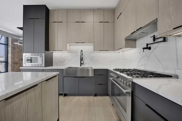 23 N Green ST #303, Chicago, IL 60607