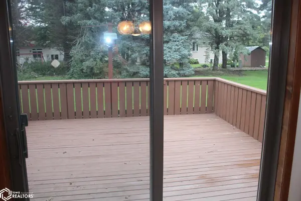 820 W 11Th ST, Garner, IA 50438
