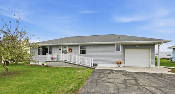 67 12th ST S, Sauk Centre, MN 56378