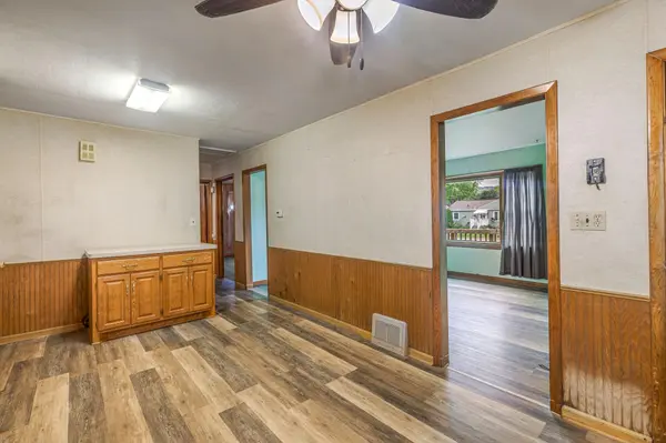 521 S 2nd ST, La Crescent, MN 55947