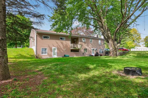 406 N Division ST, Roberts, WI 54023