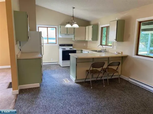208 Andover RD, Hoyt Lakes, MN 55750