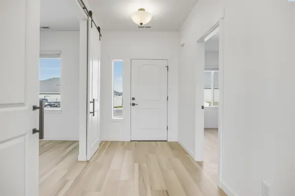 128 Scott Rd, Prosser, WA 99350