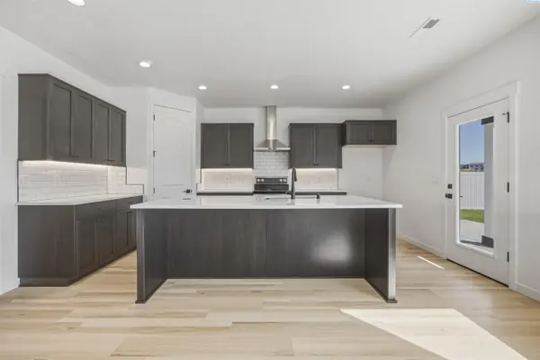 128 Scott Rd, Prosser, WA 99350