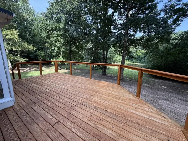 605 County Road 48, Athens, TN 37303