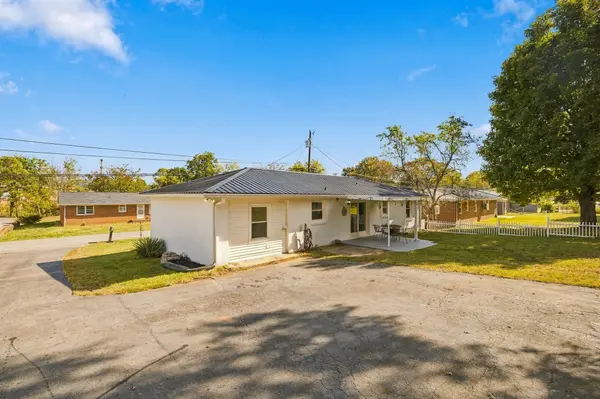 529 McFerrin St, Woodbury, TN 37190