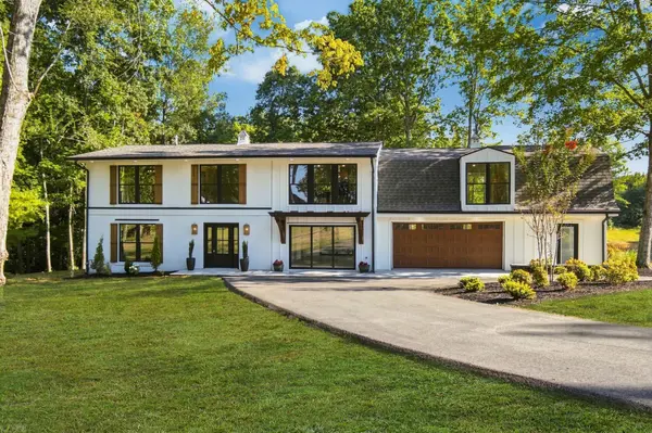 1510 East Piney Road, Dickson, TN 37055