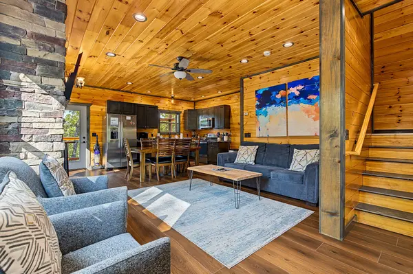 1868 Blue Tick Way, Sevierville, TN 37876