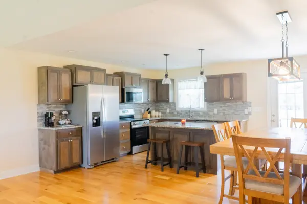 3 Browning Dr, Fayetteville, TN 37334