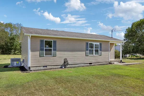 181 S C St, Hillsboro, TN 37342