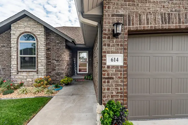 614 N Eagle Park DR, Nixa, MO 65714