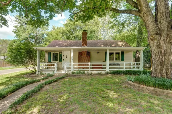 1300 S Pennsylvania AVE, Springfield, MO 65807