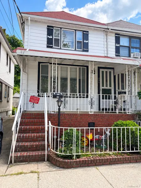 2205 E 15th ST, Brooklyn, NY 11229