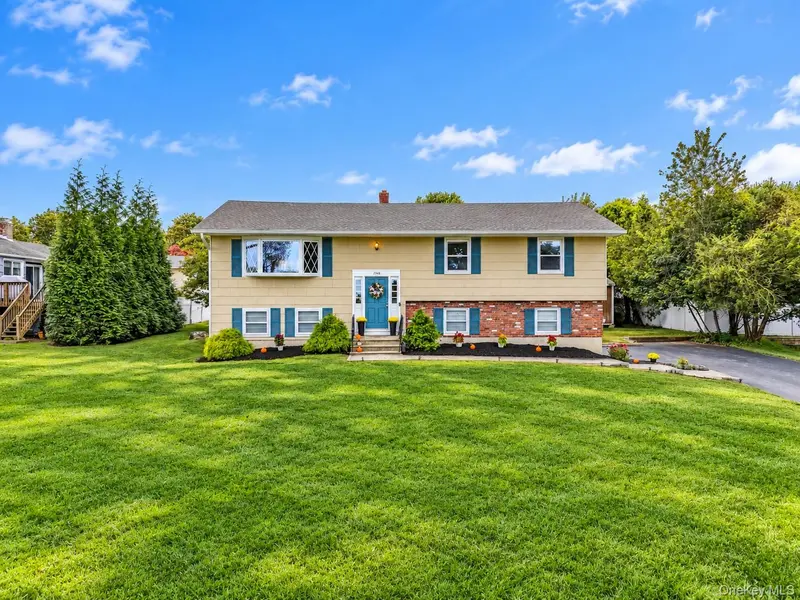 3236 Court ST, Yorktown Heights, NY 10598
