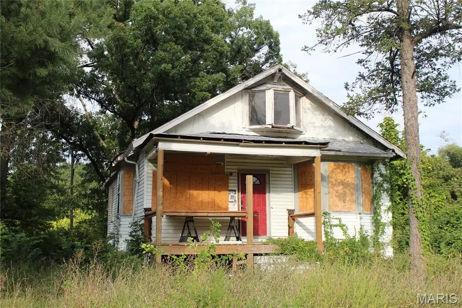 2629 Terrace LN, Jennings, MO 63136