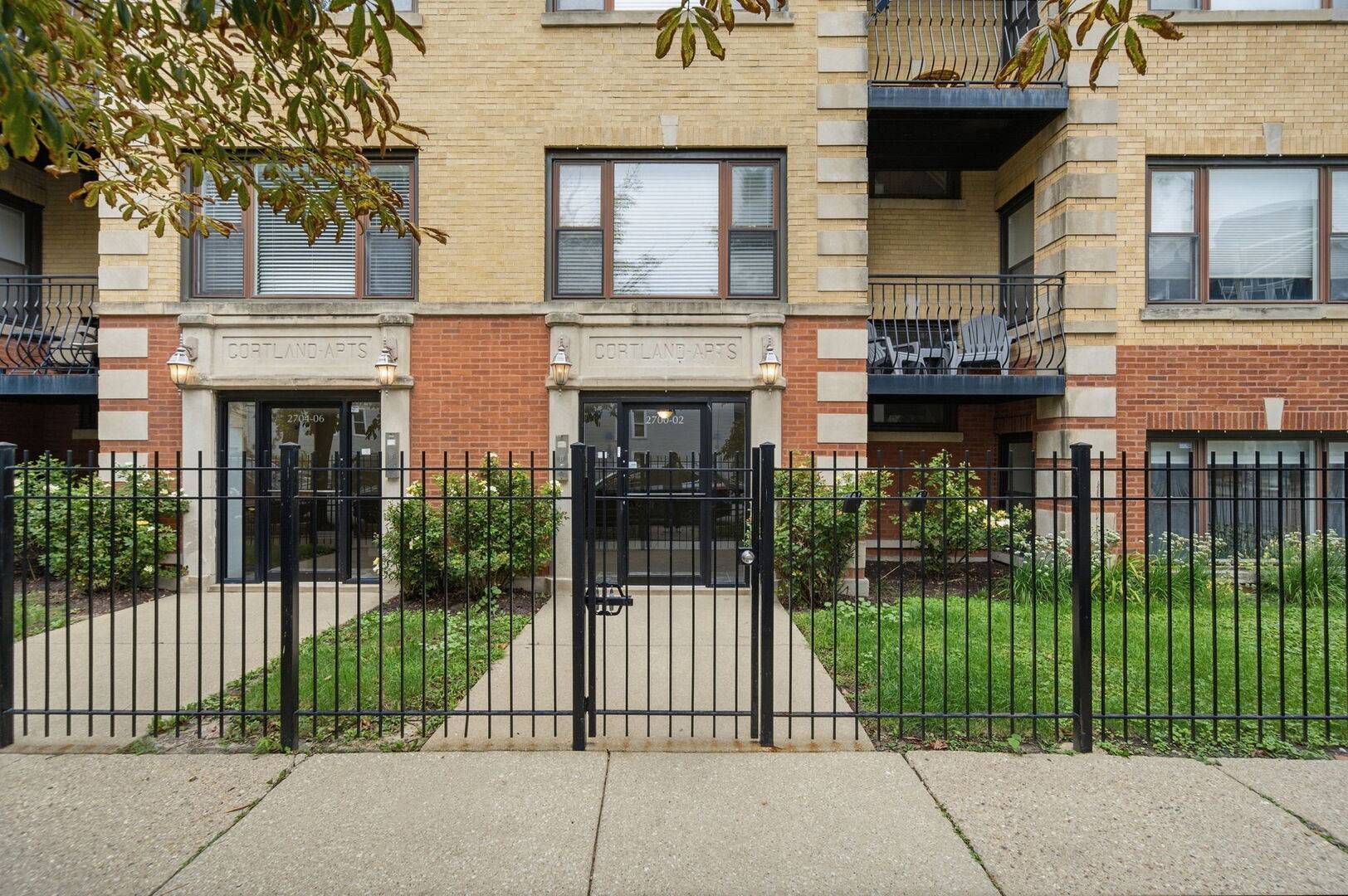 2700 W CORTLAND AVE #G, Chicago, IL 60647