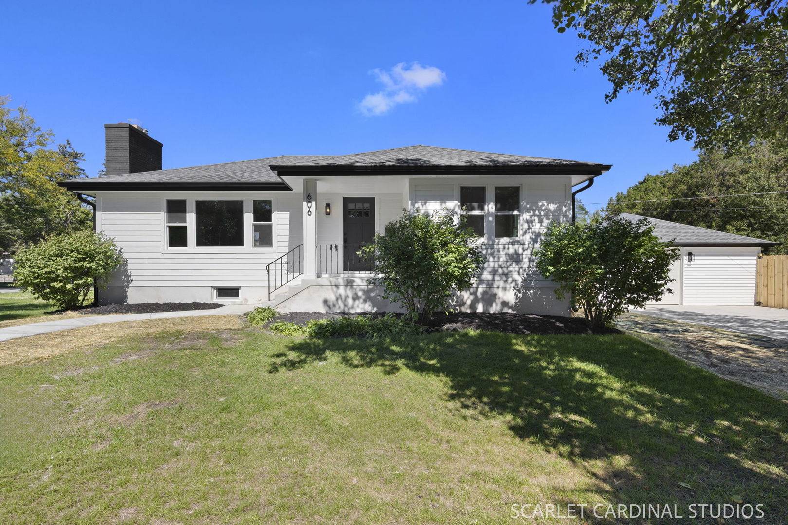 606 E Washington ST, Villa Park, IL 60181