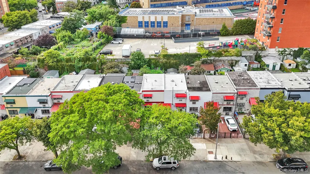 1335 Intervale AVE, Bronx, NY 10459