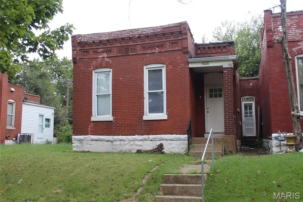 4620 Michigan AVE, St Louis, MO 63111