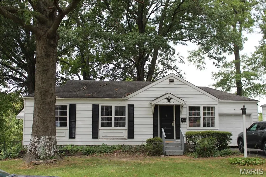 10331 Ewell DR, Riverview, MO 63137