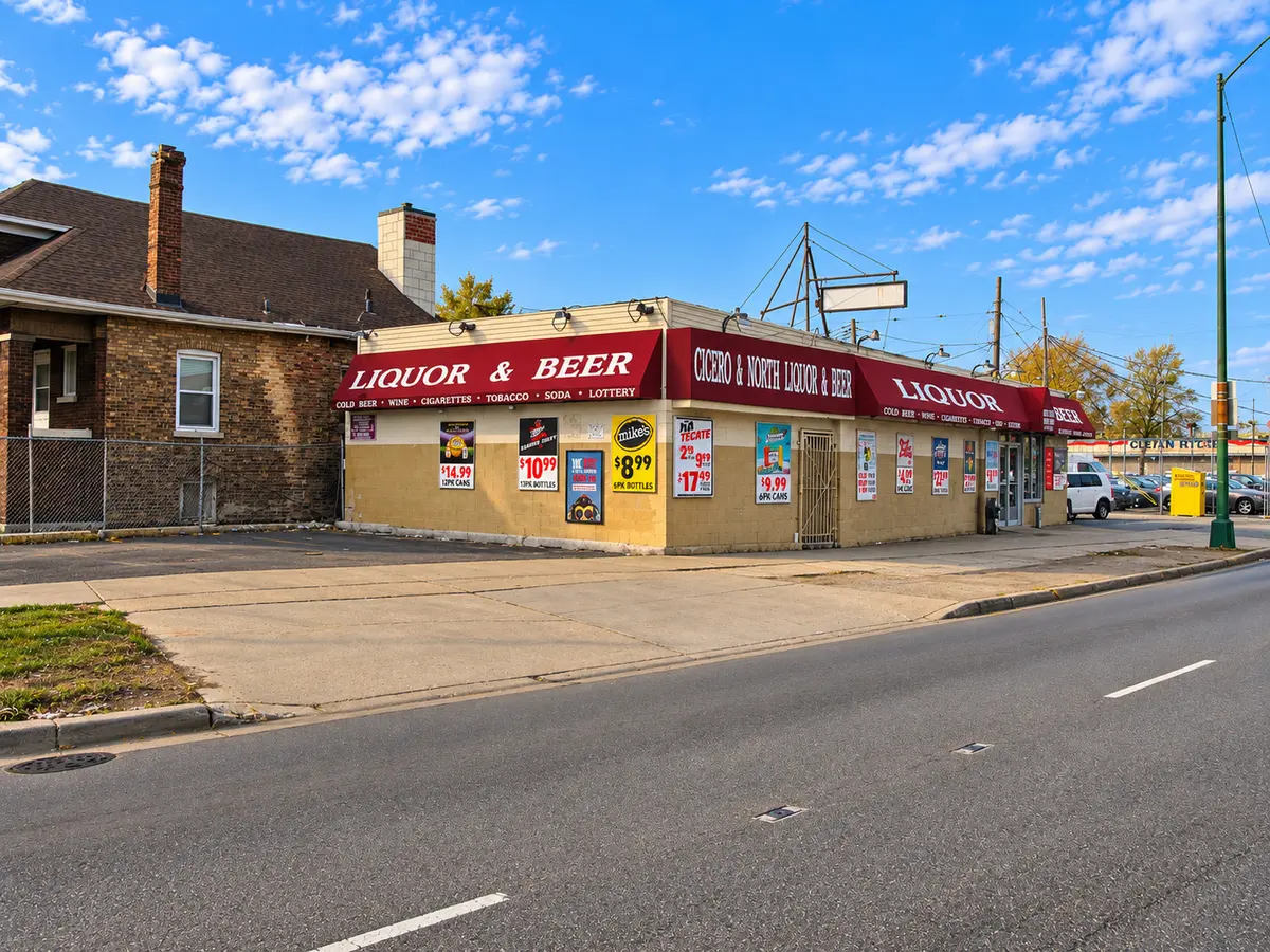 1636 N Cicero AVE, Chicago, IL 60641