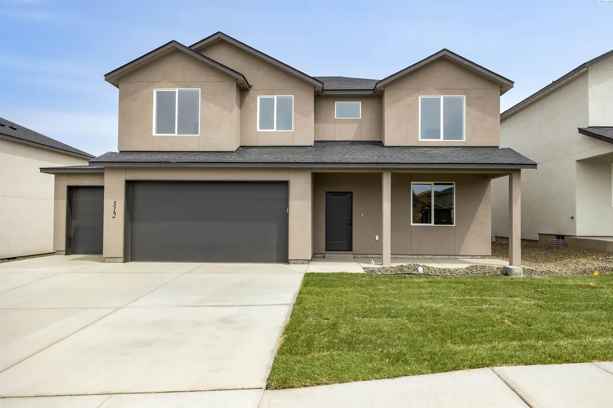 312 Victoria Street, Sunnyside, WA 98944