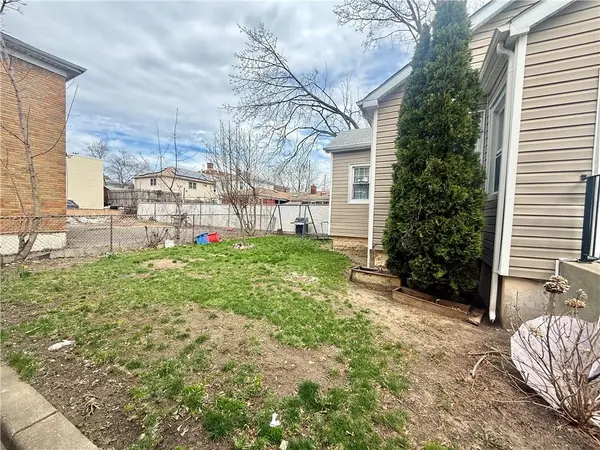 105 Seaview AVE, Staten  Island, NY 10304