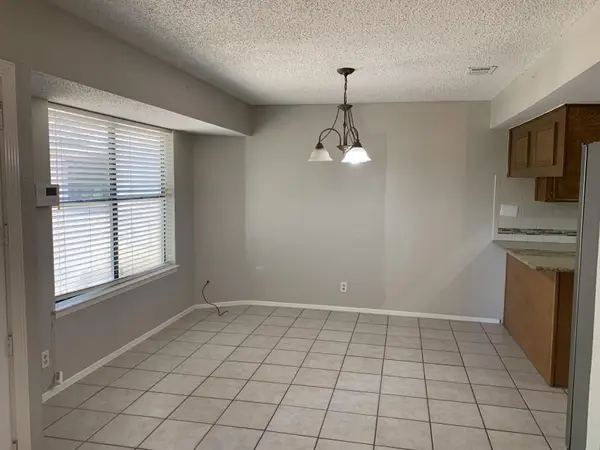 1002 Adventure LN, Cedar Park, TX 78613