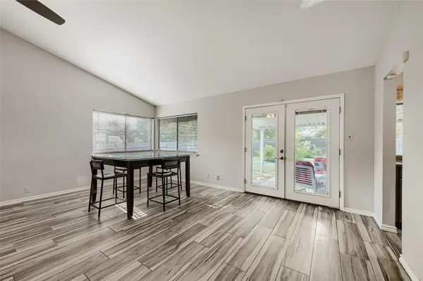 1300 Neans DR, Austin, TX 78758