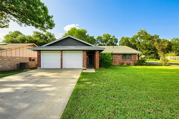 1300 Neans DR, Austin, TX 78758