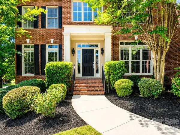 7010 Stanbury DR, Matthews, NC 28104