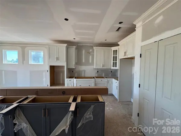 1406 Ardmore DR, Sherrills Ford, NC 28673