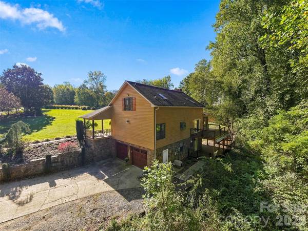 4013 Carlton DR, Claremont, NC 28610