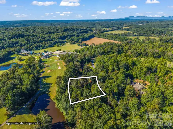 328 Plantation DR, Rutherfordton, NC 28139