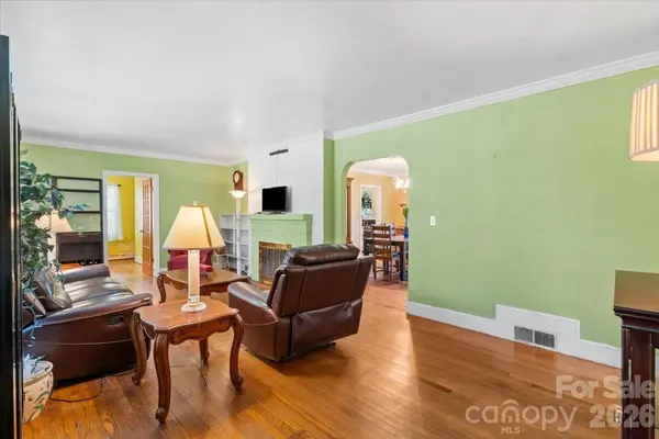 1720 Flynwood DR, Charlotte, NC 28205