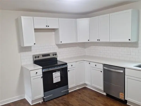 7135 Main ST, Kansas City, MO 64114