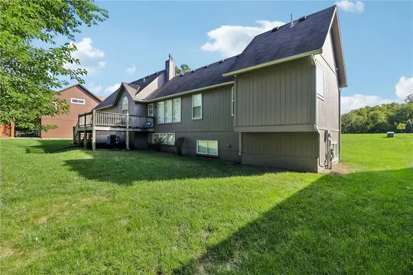 10738 W Longview Pkwy, Kansas City, MO 64134