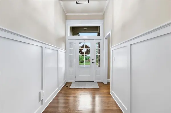 9141 Carbondale St. Carbondale ST, Lenexa, KS 66227
