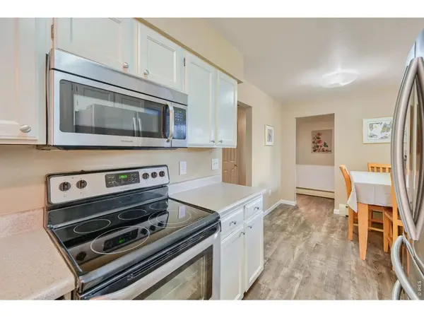 2542 Cambridge, Longmont, CO 80503
