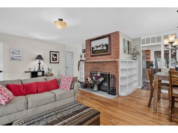 647 W Valleyview, Littleton, CO 80120