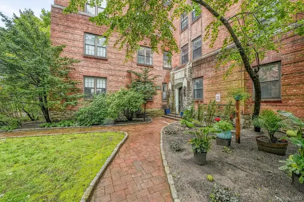 828 Bronx River RD #1AD, Bronxville, NY 10708