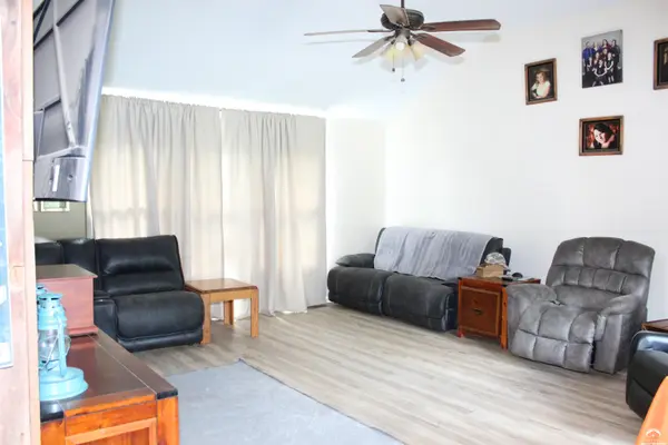 4493 Arkansas RD, Pomona, KS 66076