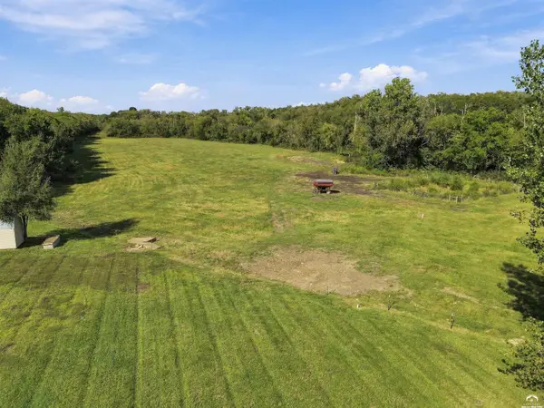 14708 46th ST, Perry, KS 66073