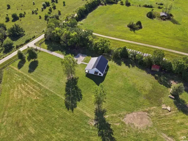 14708 46th ST, Perry, KS 66073