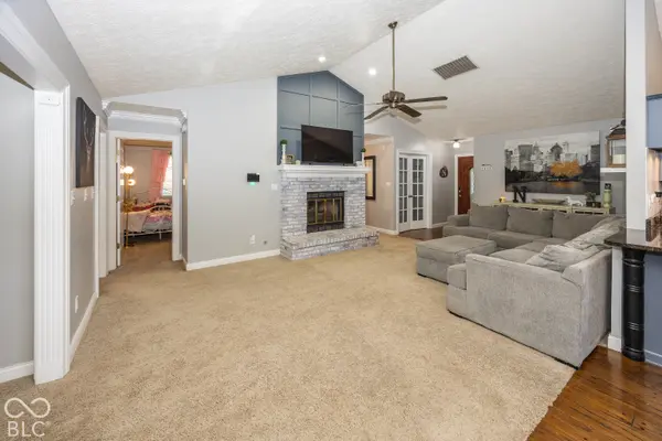 1066 Acadia CT, Indianapolis, IN 46217